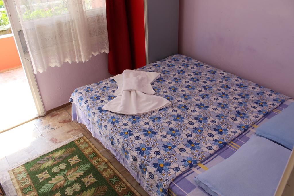 Eysan Pansiyon Akcay  Pokoj fotografie